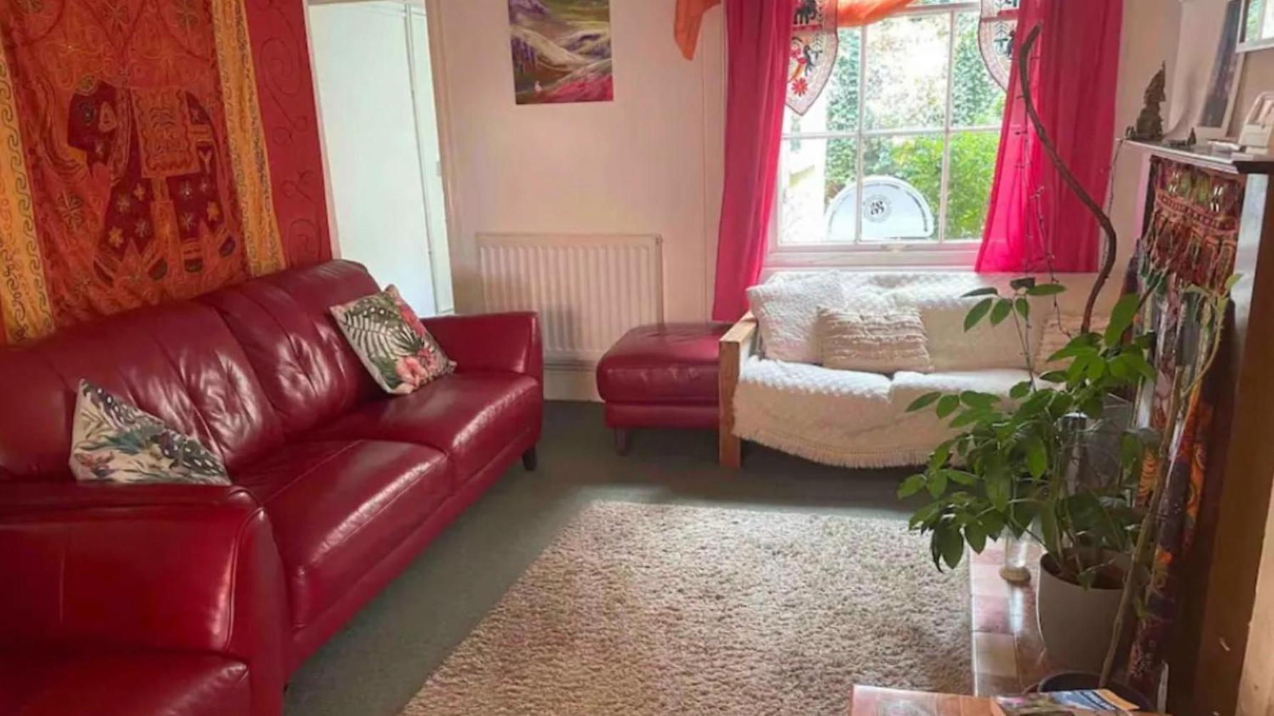 Homestay In The Heart Of Avalon 글라스턴버리 외부 사진